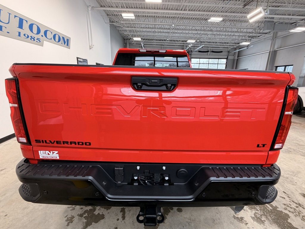 Used 2025 Chevrolet Silverado 2500 LT image 6