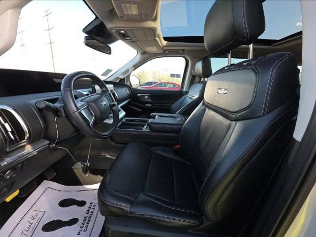 Used 2025 Ford Expedition Platinum AWD/4WD image 6