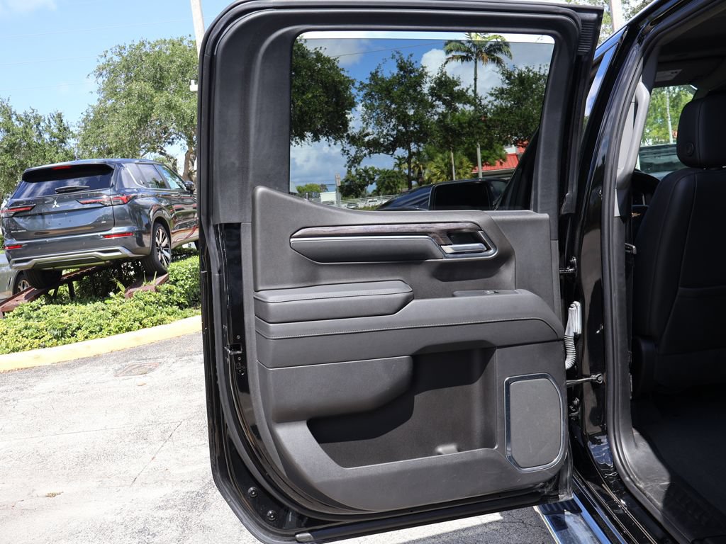 Used 2023 Chevrolet Silverado 1500 LTZ RWD image 25