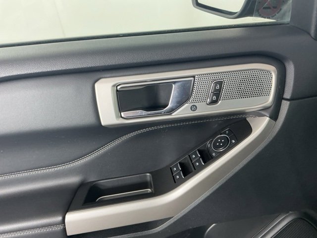 Used 2024 Ford Explorer Limited image 14