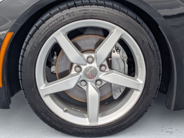 Used 2014 Chevrolet Corvette Stingray Convertible RWD image 24