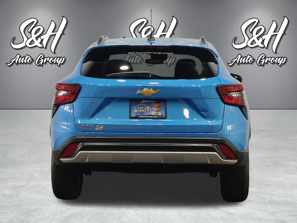 Used 2025 Chevrolet Trax LT image 17