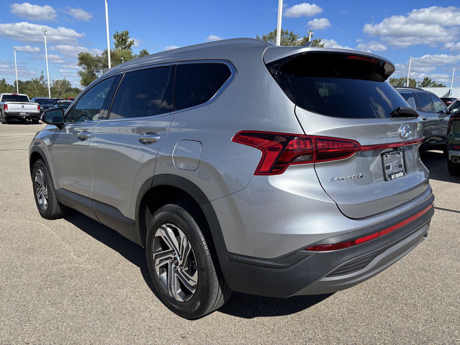 Used 2023 Hyundai Santa Fe SEL w/ Cargo Package AWD/4WD image 3