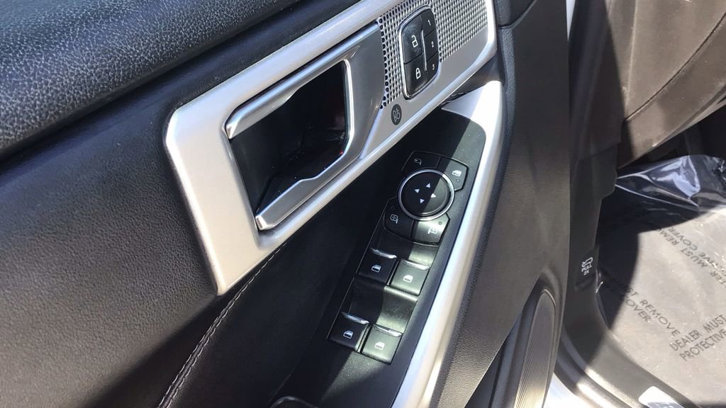 Certified 2022 Ford Explorer Limited w/ Equipment Group 301A image 24