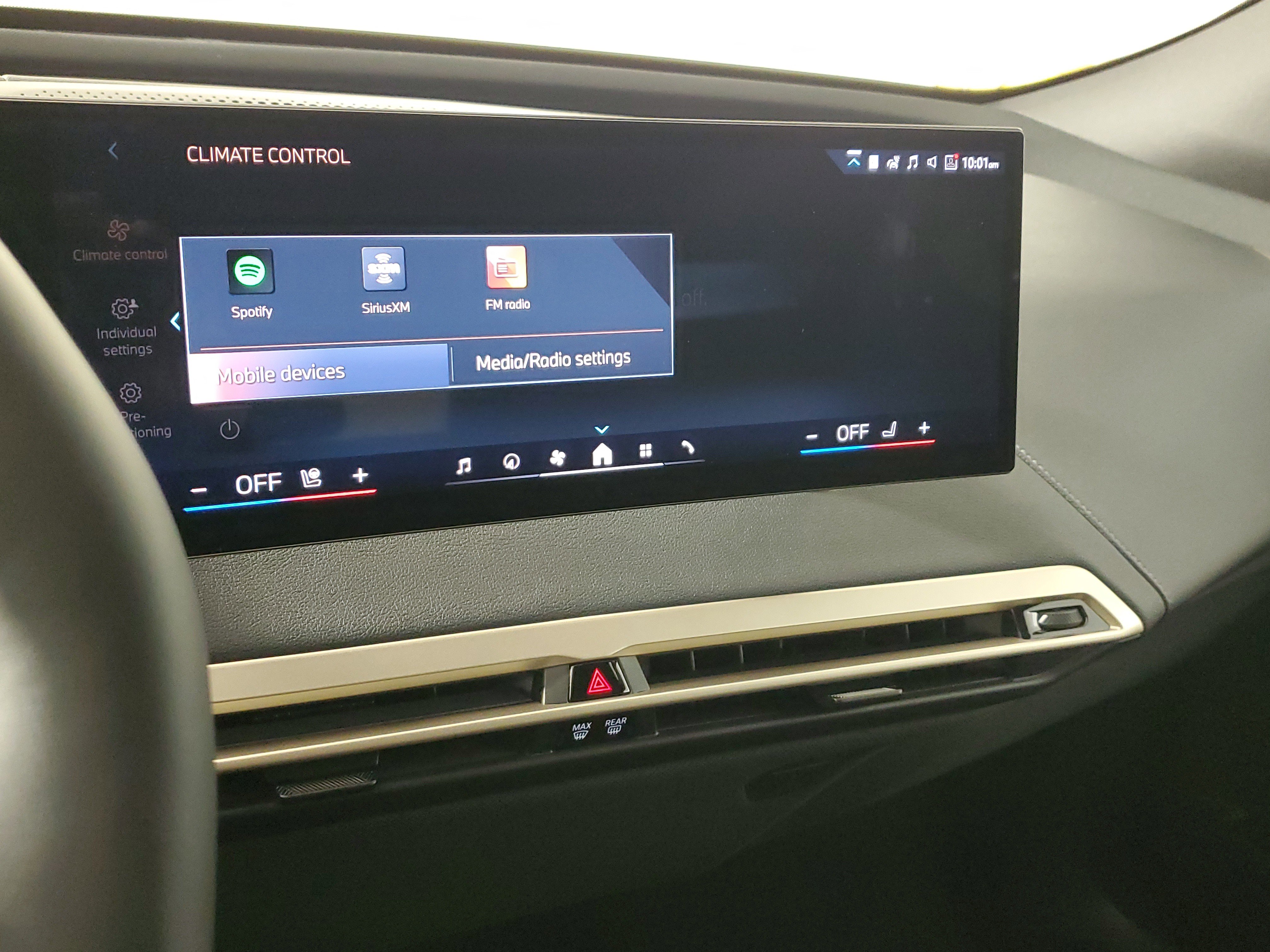 New 2026 BMW iX xDrive60 image 17