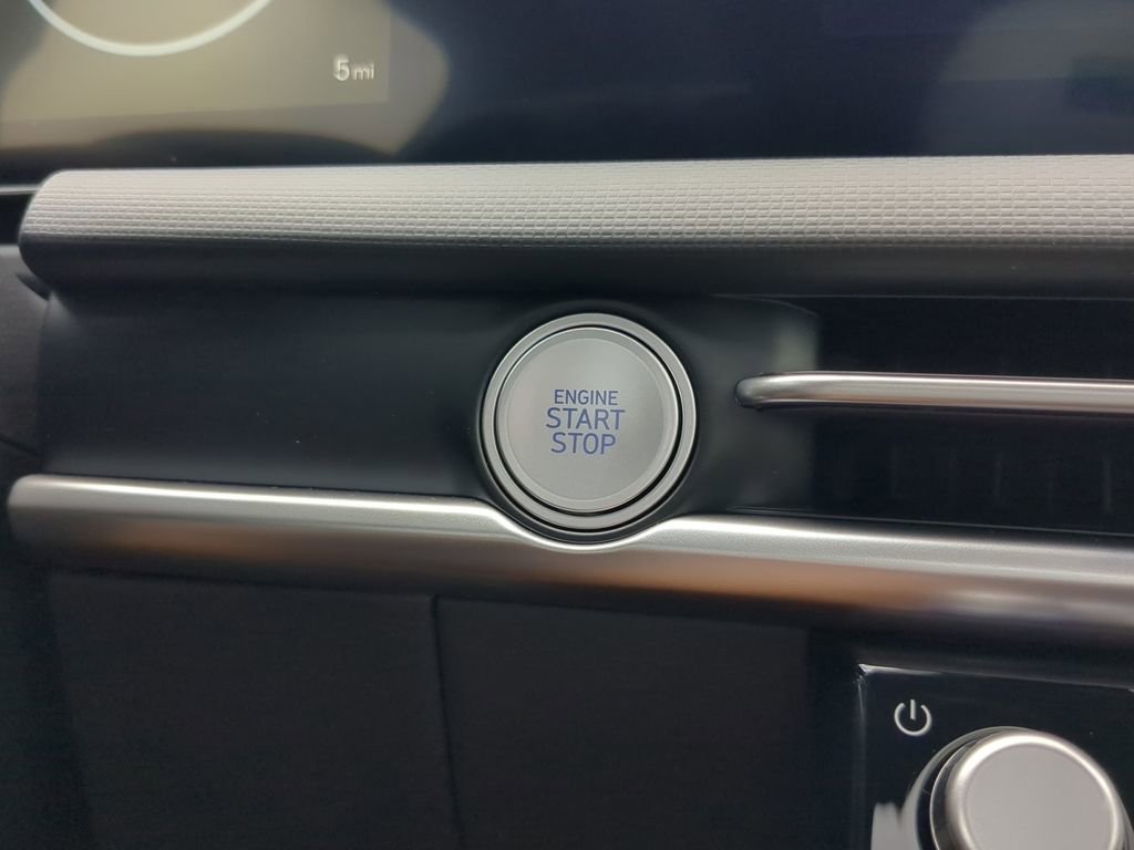 New 2025 Hyundai Santa Cruz SEL image 13