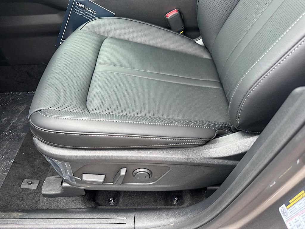 New 2025 Kia Sorento EX image 12