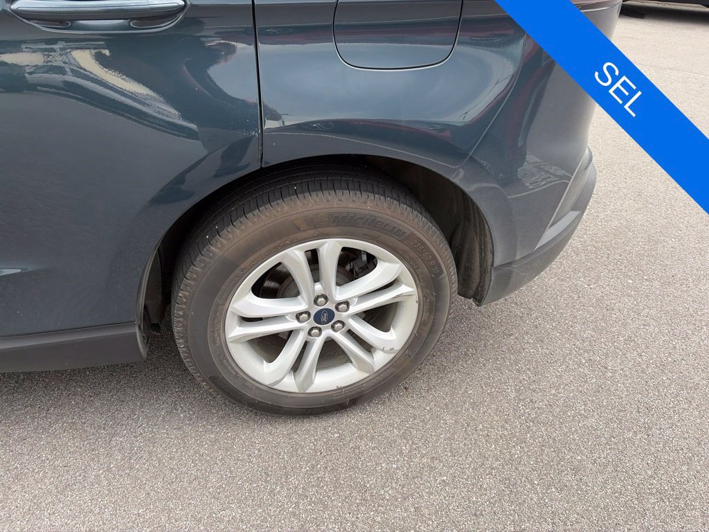 Used 2019 Ford Edge SEL w/ Equipment Group 201A AWD/4WD image 5