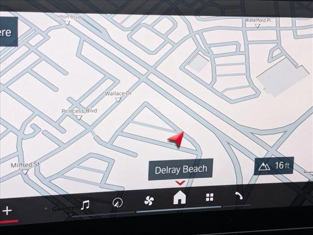 Certified 2025 BMW M4 Coupe image 13