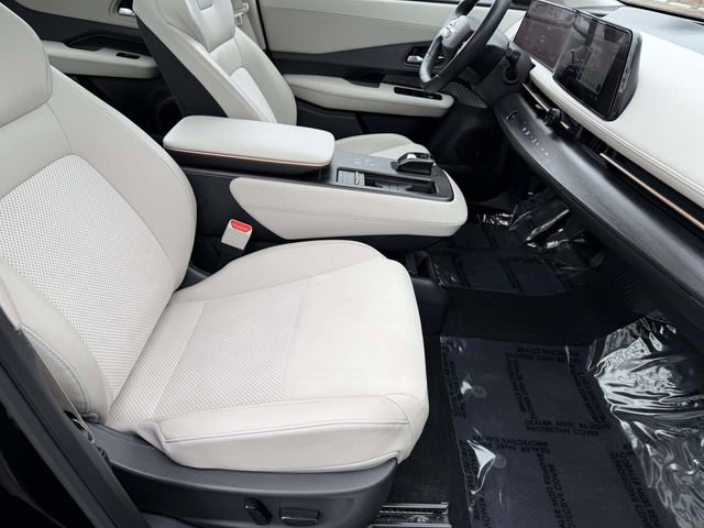 Used 2023 Nissan Ariya AWD image 9