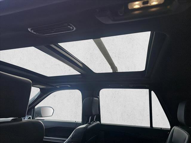 Used 2020 Ford Expedition XLT w/ Equipment Group 202A image 20