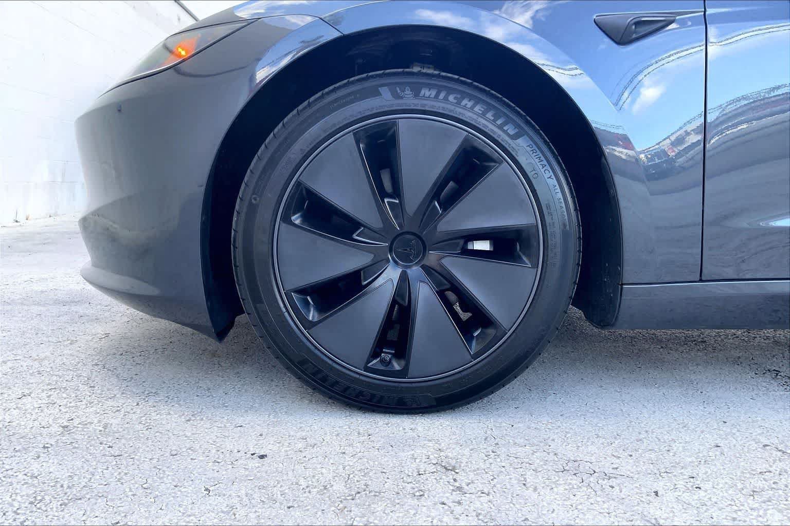 Used 2025 Tesla Model 3 Long Range RWD image 8
