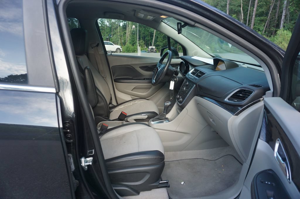 Used 2016 Buick Encore Convenience FWD image 14