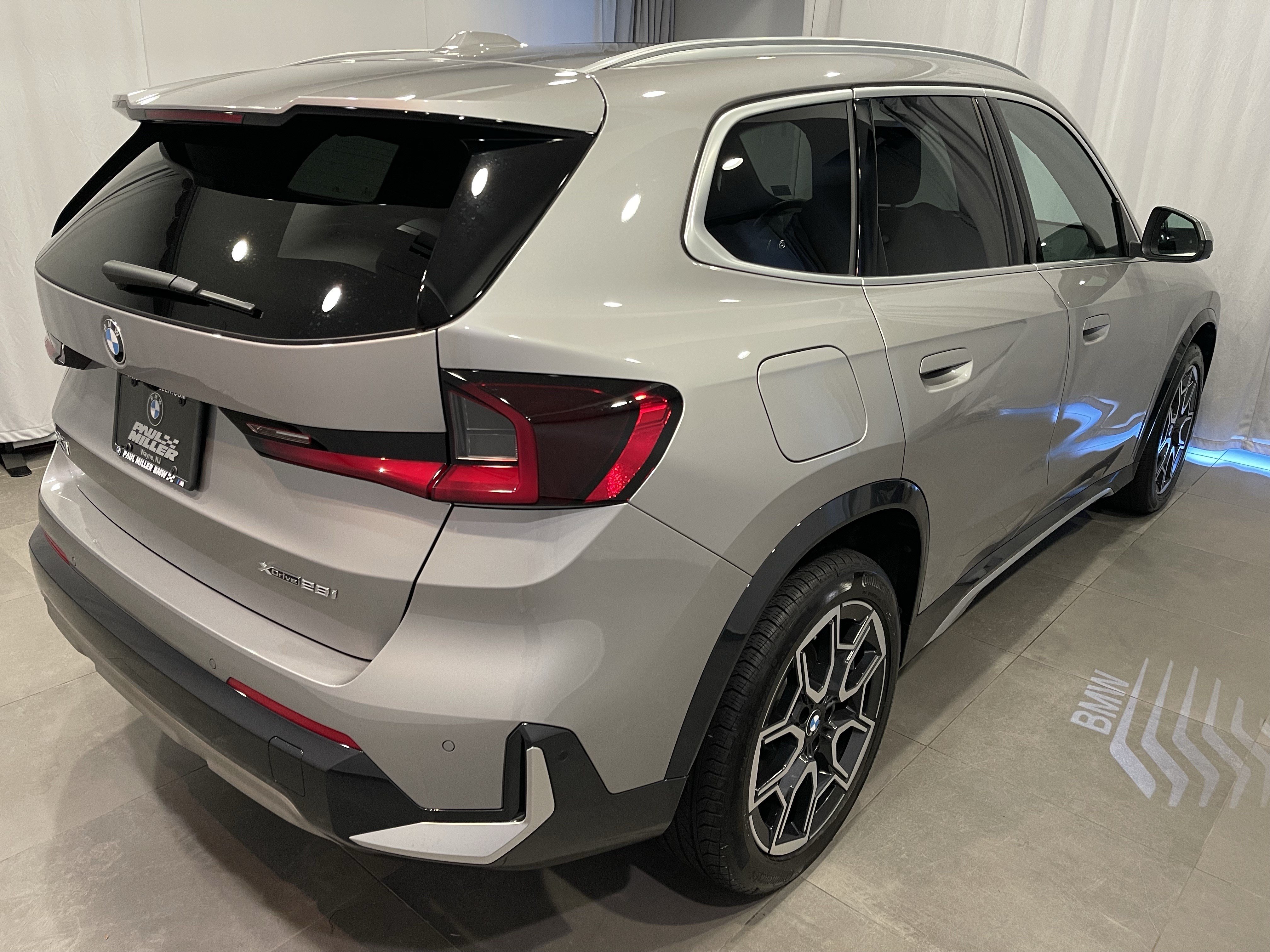 Used 2026 BMW X1 xDrive28i w/ Technology Package AWD/4WD image 6