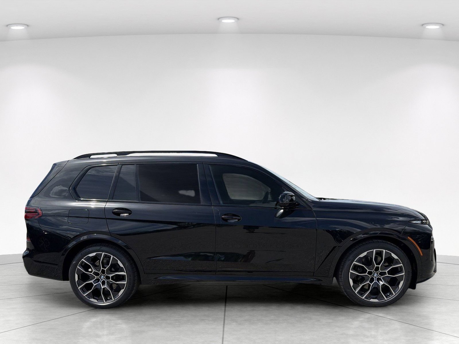 New 2027 BMW X7 xDrive40i w/ M Sport Package AWD/4WD image 3