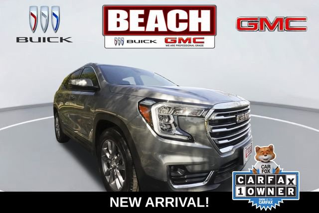 Used 2024 GMC Terrain SLT image 1