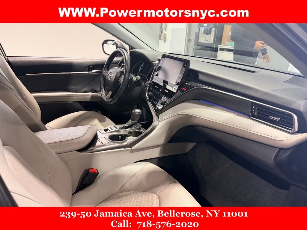 Used 2022 Toyota Camry XSE w/ Cold Weather Package FWD image 21