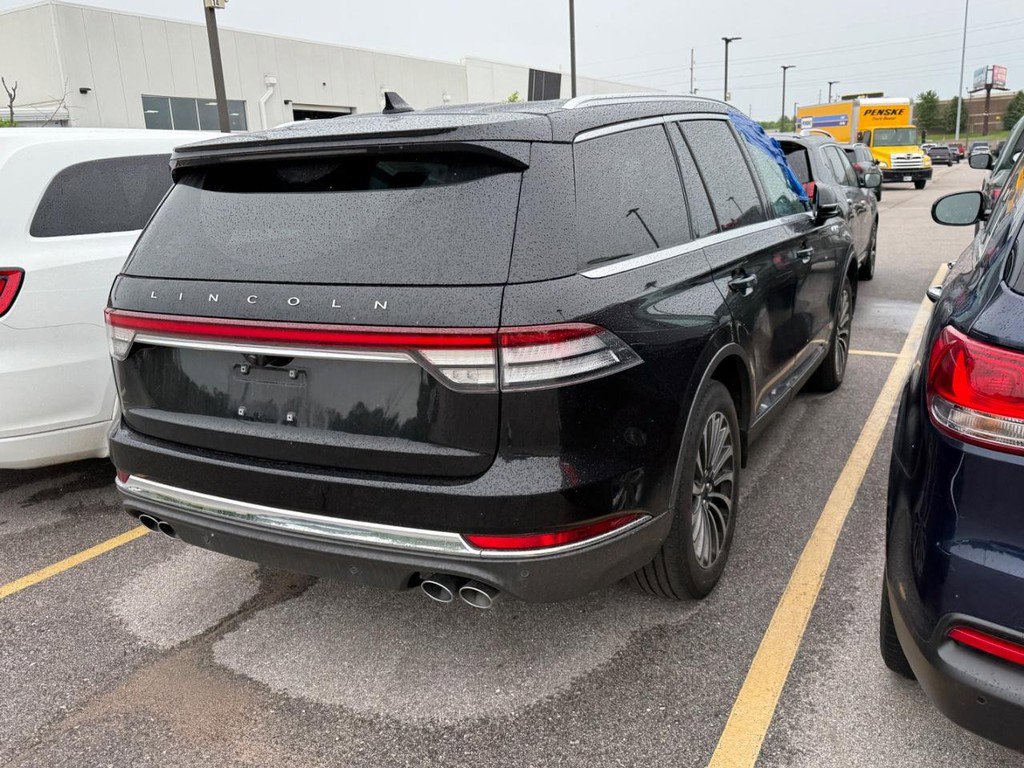 Used 2020 Lincoln Aviator Reserve w/ Elements Package Plus AWD/4WD image 11