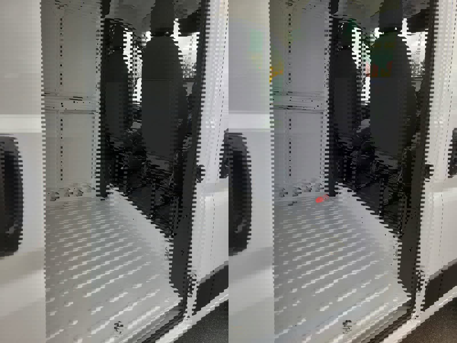 New 2026 RAM ProMaster 3500 w/ Premium Convenience Group image 20