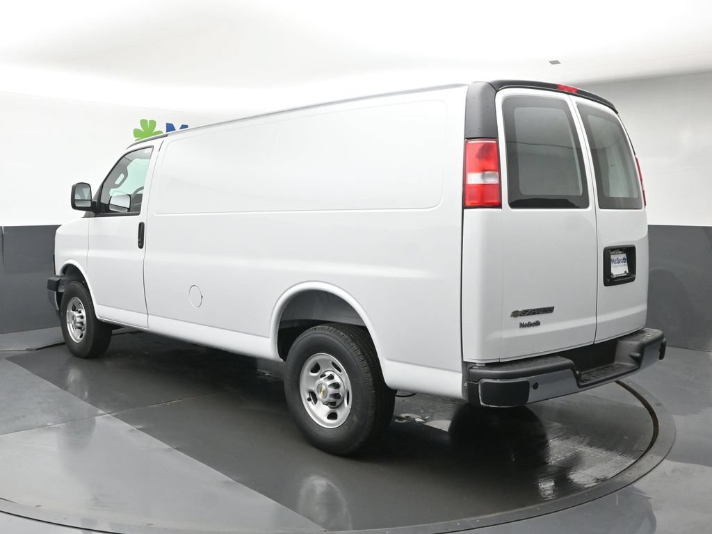 New 2026 Chevrolet Express 2500 w/ Driver Convenience Package RWD image 22