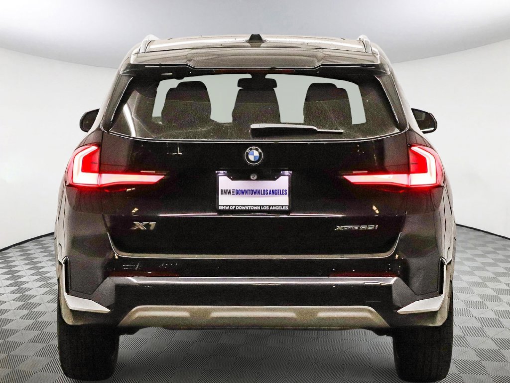New 2027 BMW X1 xDrive28i AWD/4WD image 5