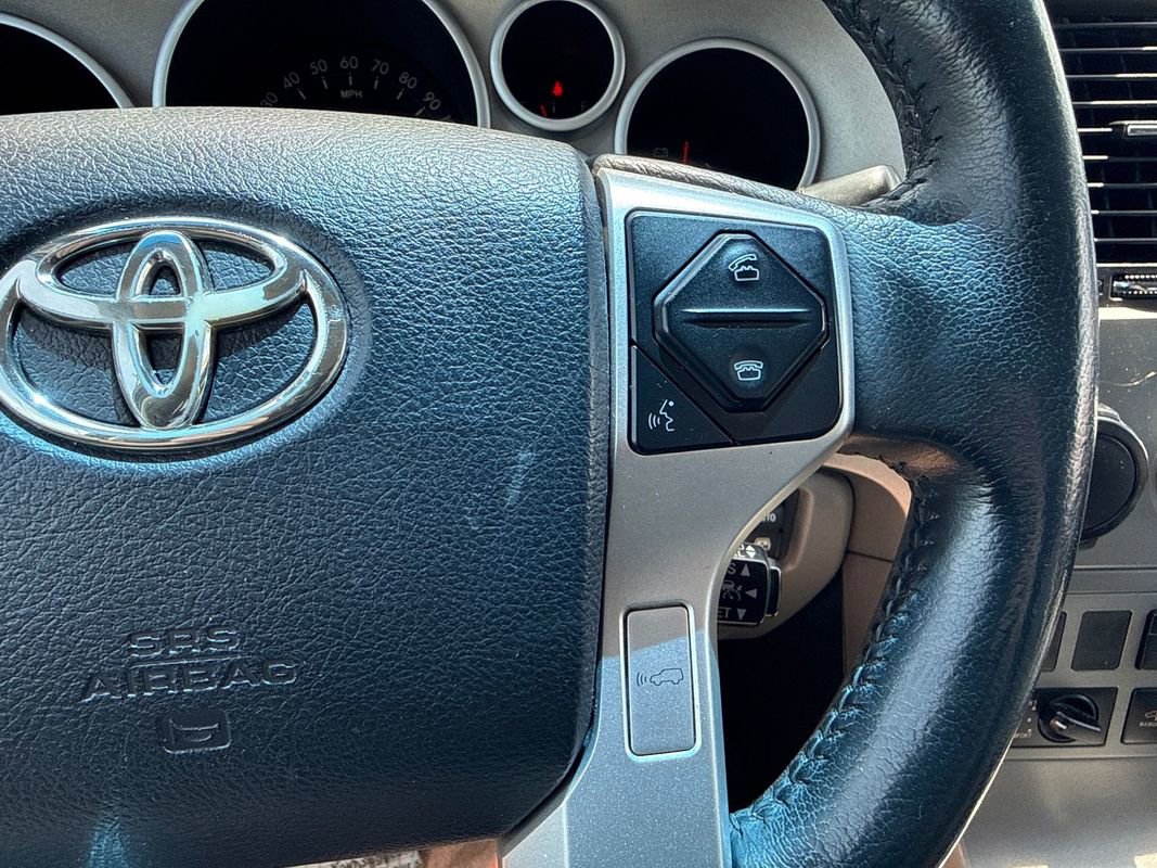 Used 2014 Toyota Sequoia Platinum RWD image 27