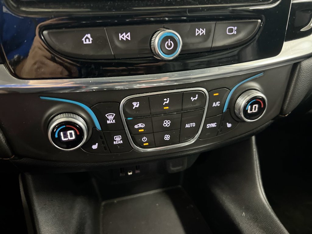 Used 2018 Chevrolet Traverse LT AWD/4WD image 17