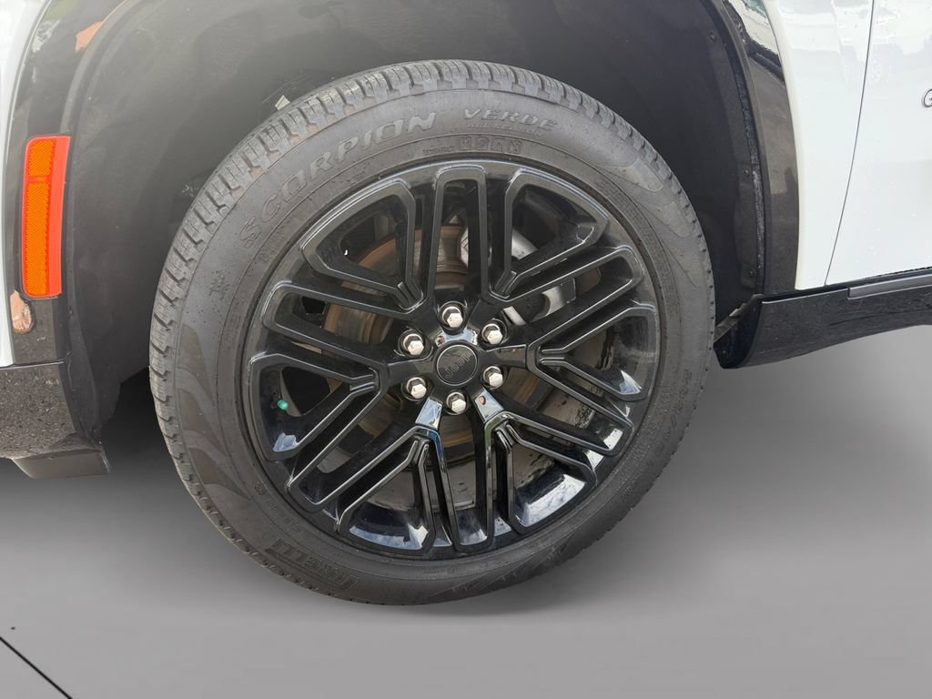 New 2026 Jeep Grand Wagoneer Limited AWD/4WD image 9