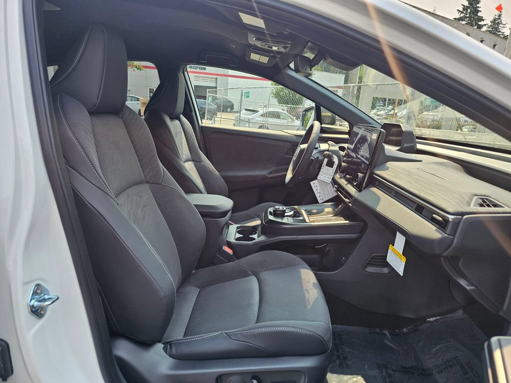 New 2026 Toyota C-HR AWD/4WD image 10