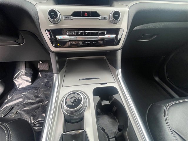 Used 2022 Ford Explorer XLT w/ Equipment Group 202A image 15