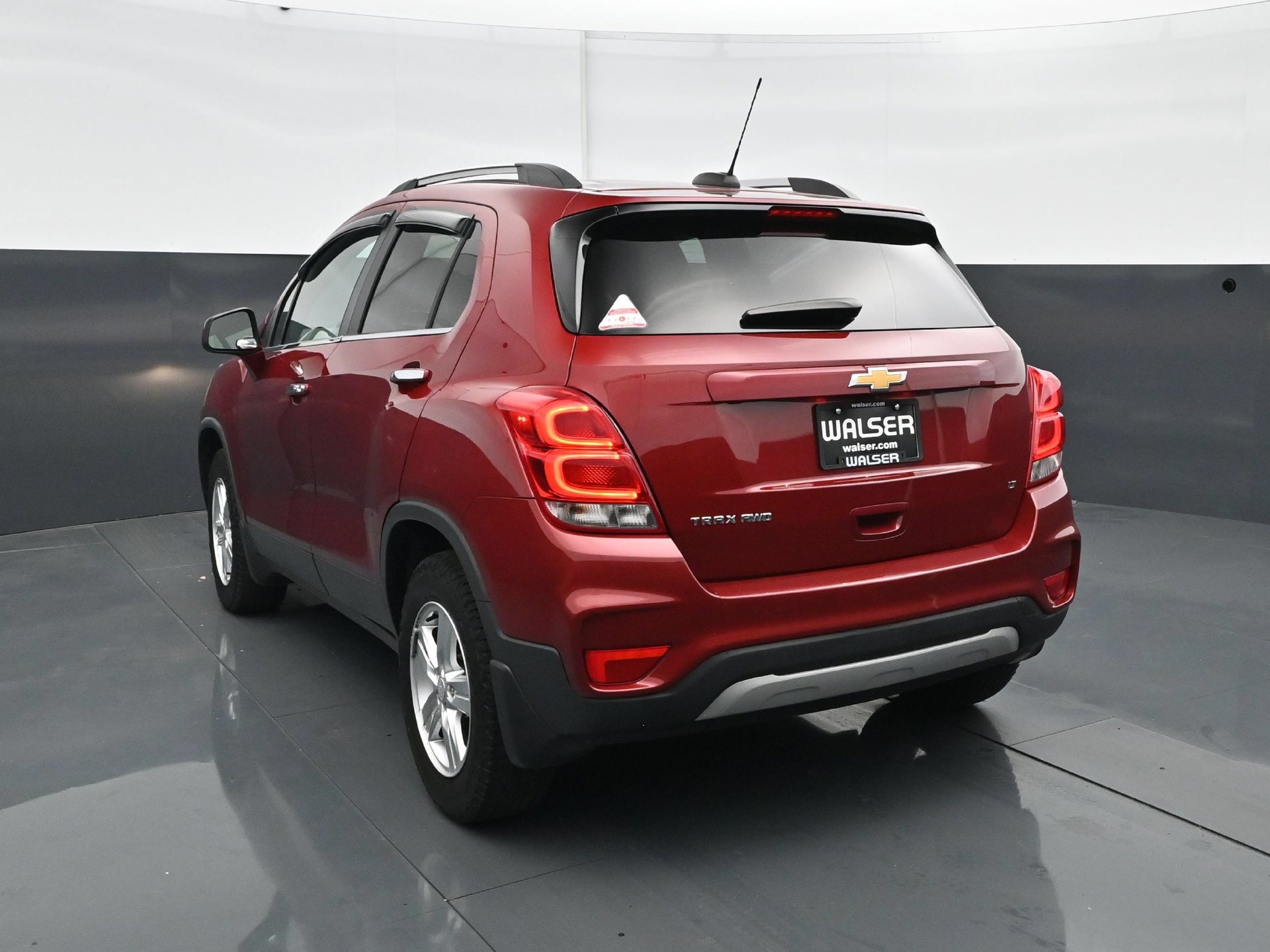 Used 2019 Chevrolet Trax LT w/ Sun & Sound Package AWD/4WD image 5