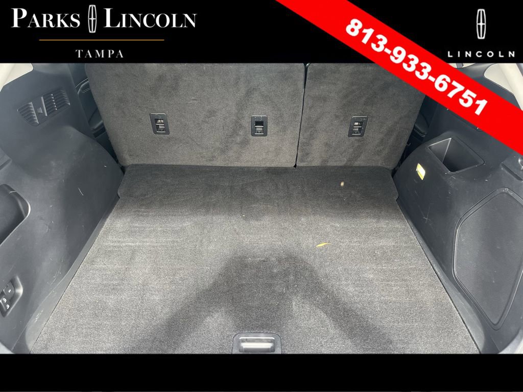 Used 2015 Ford Edge Titanium w/ Equipment Group 302A FWD image 9