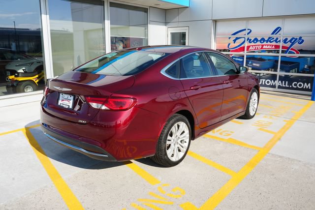 Used 2015 Chrysler 200 Limited w/ Comfort Group FWD image 32