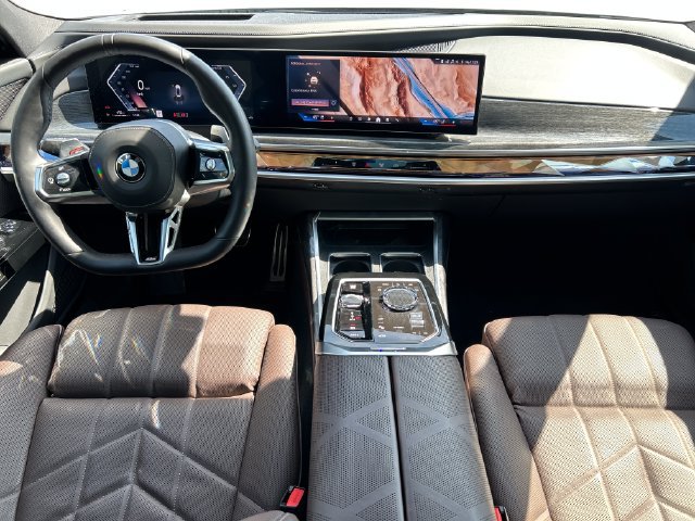 Used 2026 BMW 740i xDrive AWD/4WD image 18