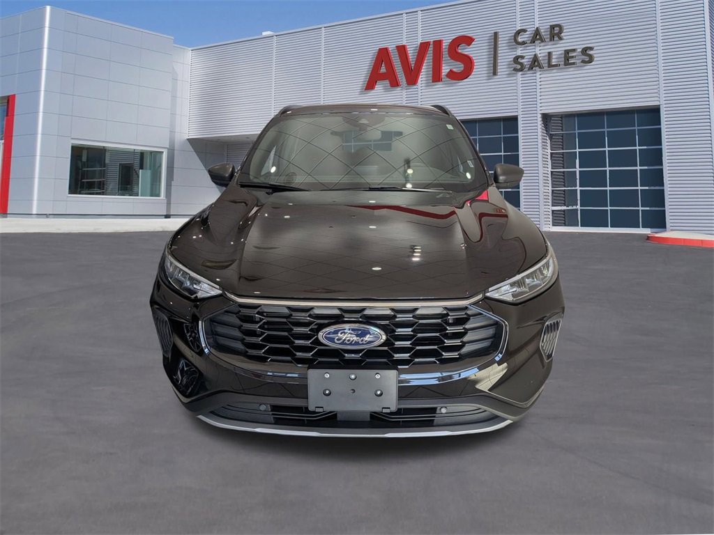 Used 2025 Ford Escape ST-Line image 2