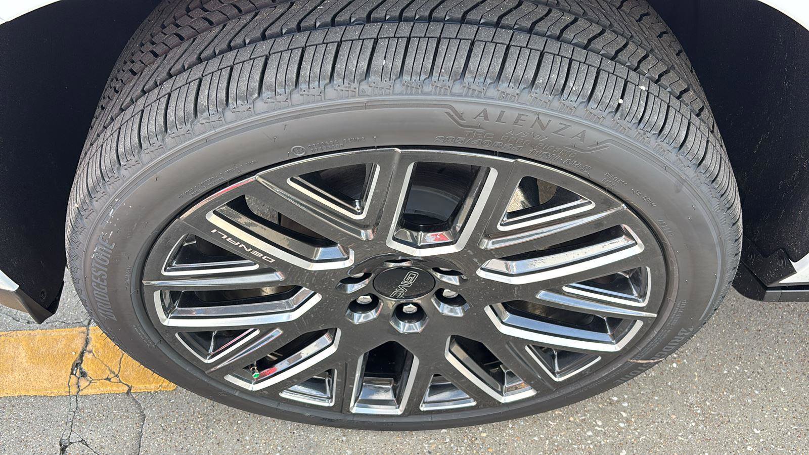 New 2026 GMC Yukon Denali Ultimate image 12