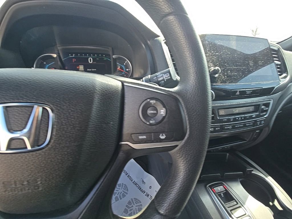 Used 2022 Honda Pilot Sport image 17