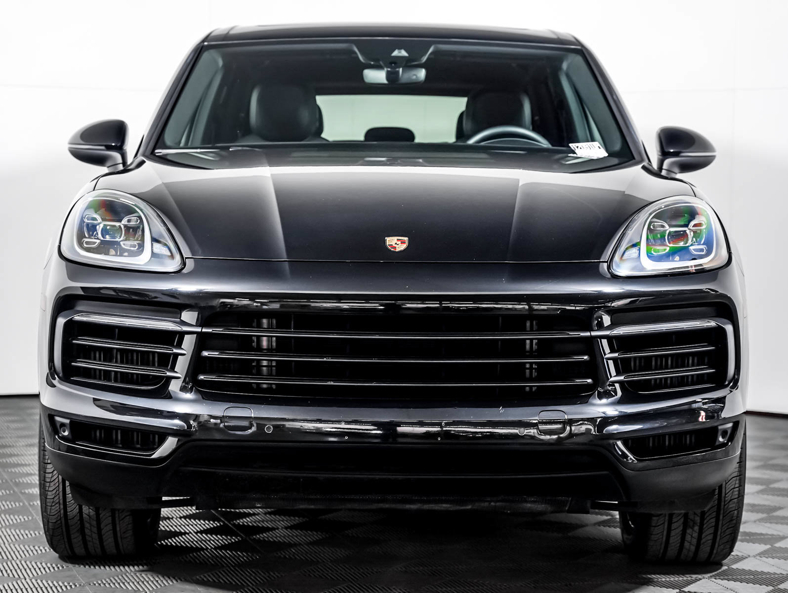 Certified 2023 Porsche Cayenne w/ Premium Package AWD/4WD image 7