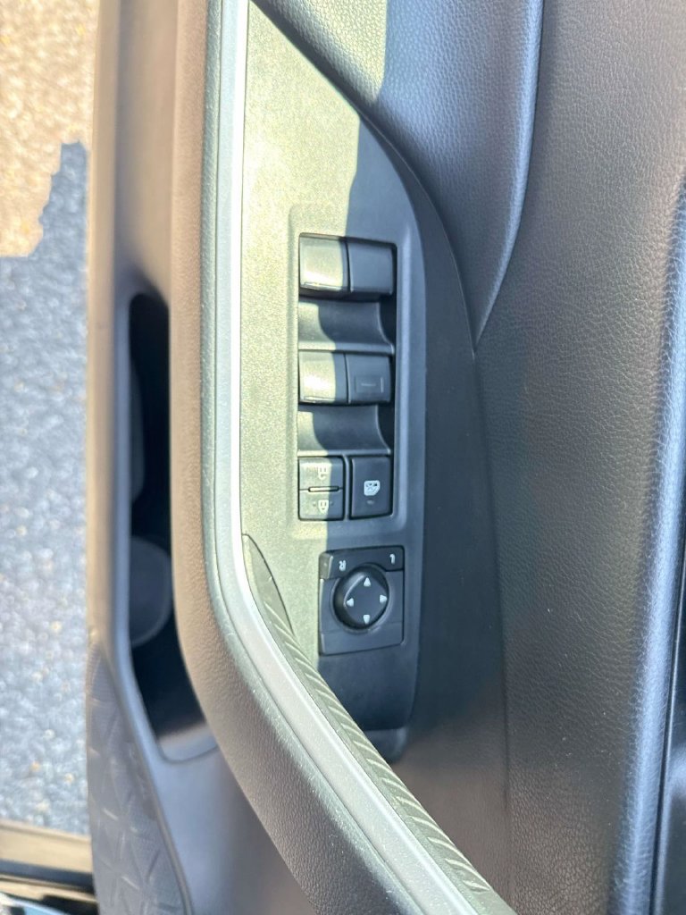 Used 2024 Toyota RAV4 LE AWD/4WD image 22