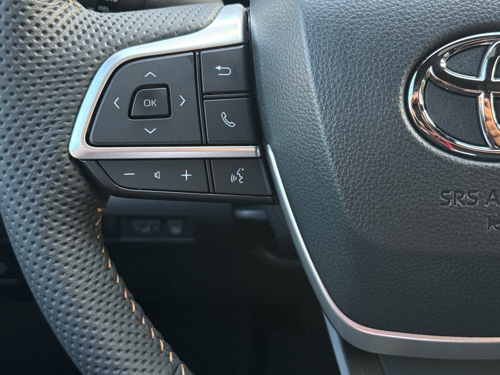 New 2026 Toyota Sienna XLE Woodland Edition AWD/4WD image 27