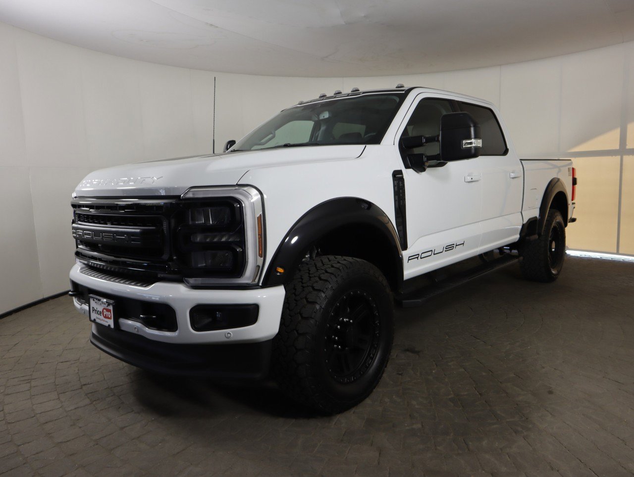 Used 2025 Ford F250 Lariat w/ Lariat Ultimate Package image 4