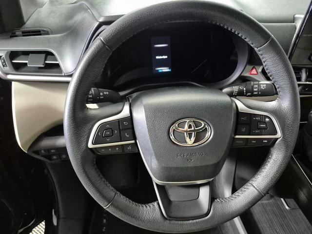 Certified 2023 Toyota Sienna XLE image 11