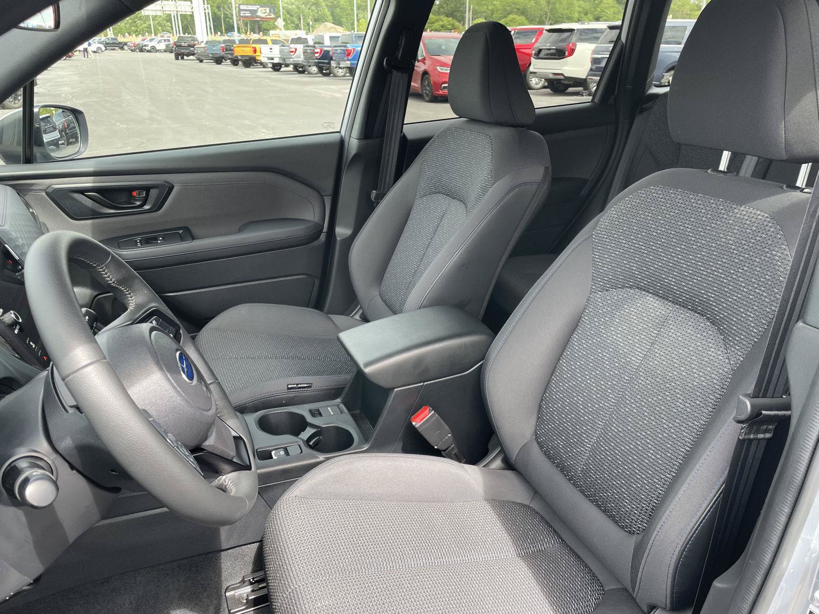 Used 2025 Subaru Forester Premium AWD/4WD image 11