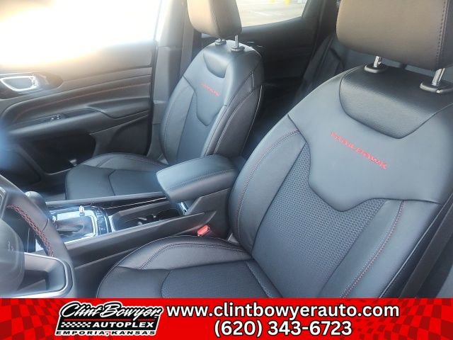 New 2026 Jeep Compass Trailhawk w/ Sun, Sound & Navigation Group image 16