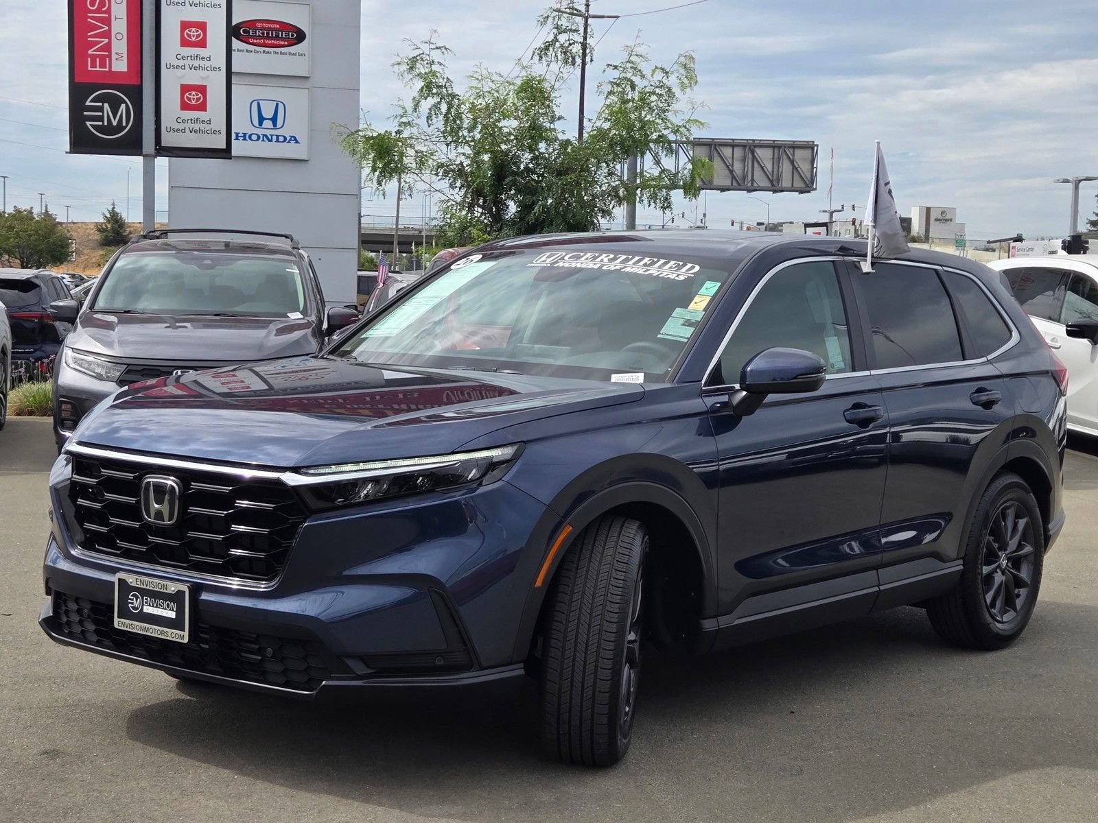 Used 2026 Honda CR-V EX-L image 3