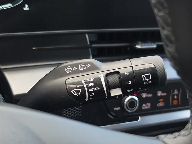 Certified 2025 Kia Sportage EX w/ Premium Package FWD image 22