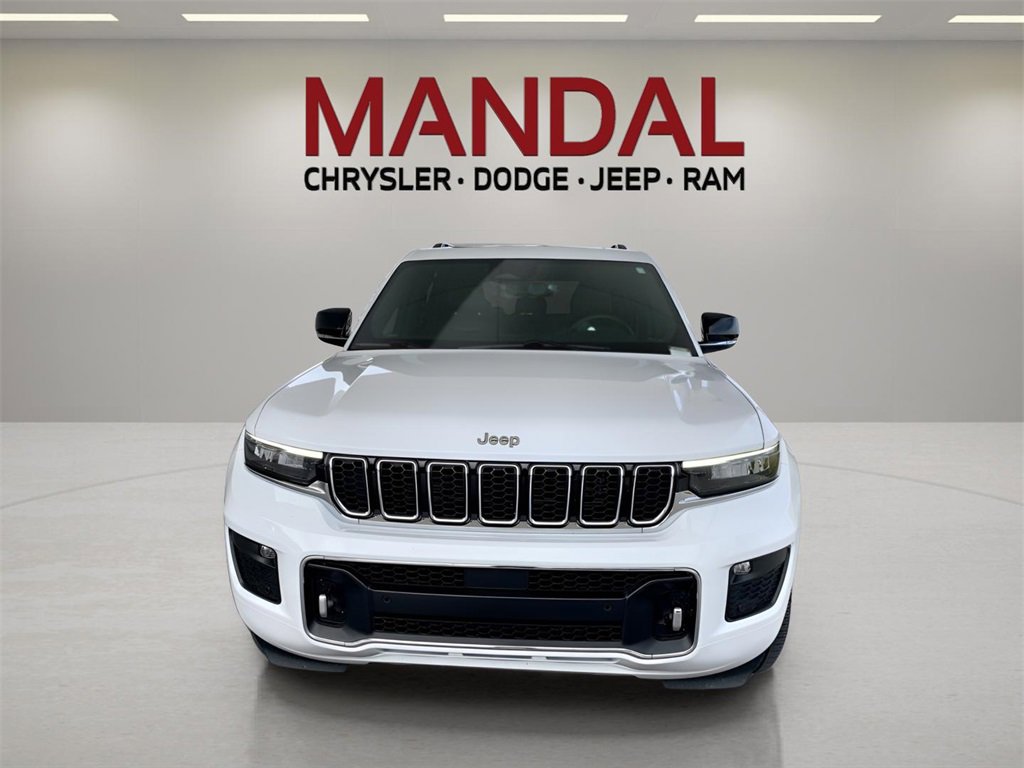 Used 2022 Jeep Grand Cherokee Overland w/ Luxury Tech Group IV image 3