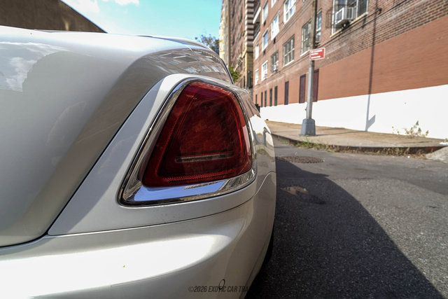 Used 2017 Rolls-Royce Wraith RWD image 67