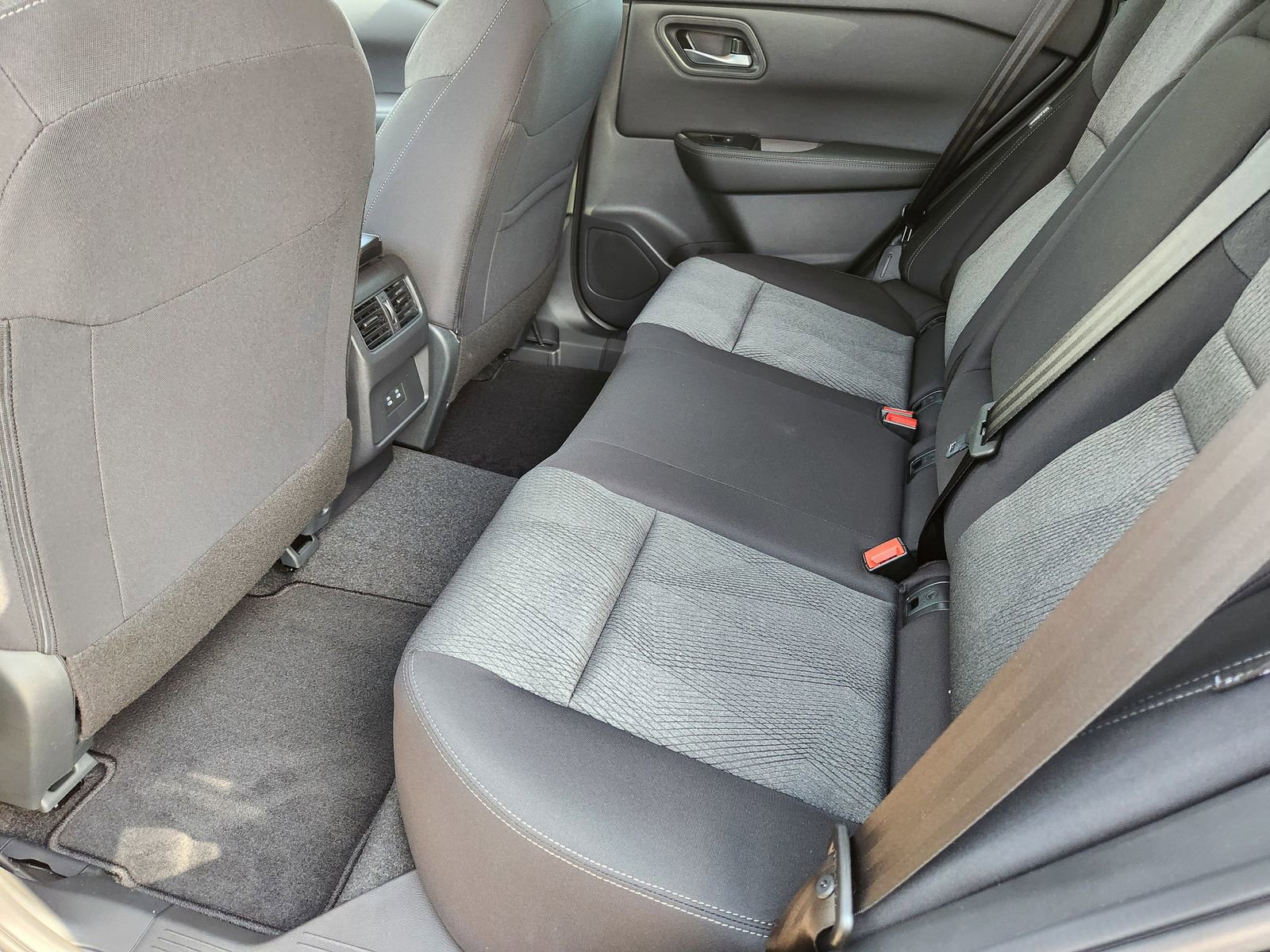 New 2026 Nissan Rogue SV w/ Cold Weather Package image 24