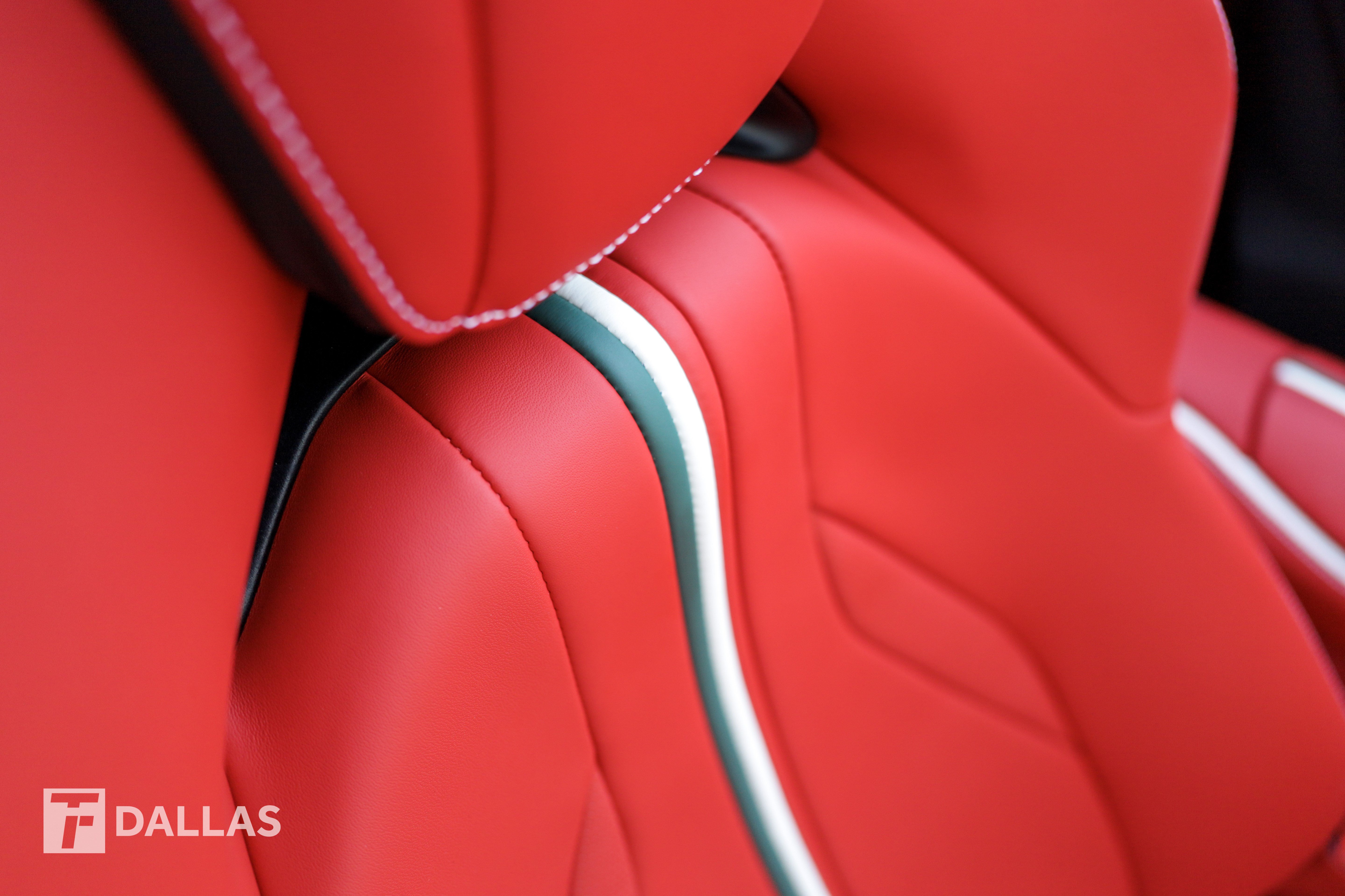 Used 2022 Ferrari 812 GTS RWD image 34